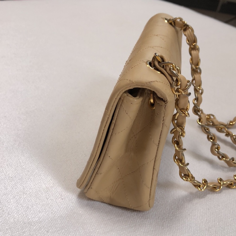 Vintage Chanel Cream Mini Flap - Picture 9 of 16
